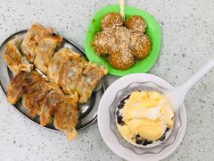 鲜肉韭菜煎饺-芬芳甜品(同福路店)
