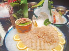 -半岛翡丽海鲜自助餐厅(观风亭店)