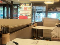 -阿瓦山寨·湘菜现炒·剁椒鱼头王(咸阳总店)