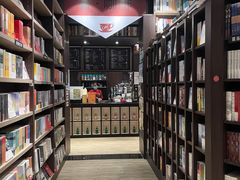 -钟书阁(群光广场店)
