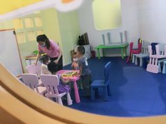 -KidsHome毅英宝贝家早教托育中心