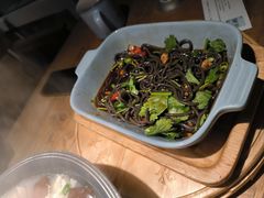 -蜜桃餐厅·伴山(湖滨商业街店)