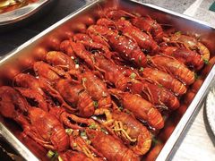 -冰冰龙虾·江湖菜·花园江景餐厅