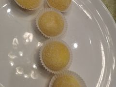 -河畔春天时尚餐厅