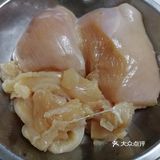 春日的爽口芽菜炒肉