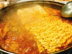 辛拉面-喇喇排骨火锅·传统韩式脊骨汤(望京西园总店)