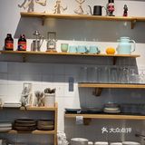 终于打卡网红咖啡店 满足