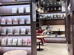 -钟书阁(群光广场店)