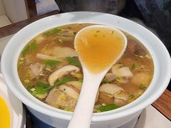 -满江红四季餐厅 · 国家五钻级酒家(新纪元大酒店店)