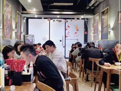 大堂-何记花甲(海岸城旗舰店)