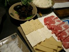 -疯狂的筷子老灶九宫格火锅