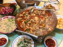 -昱龙大盆牛蛙馆(三兴街总店)
