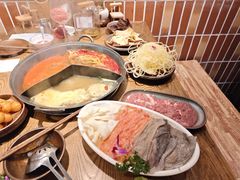 -巴卤社老火锅(财富店)
