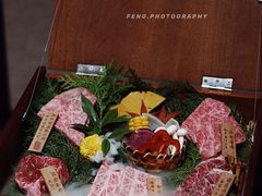 -山川小町·极番烧肉(新地假日广场店)