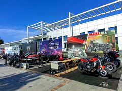 -东方时尚驾校摩托车考试场