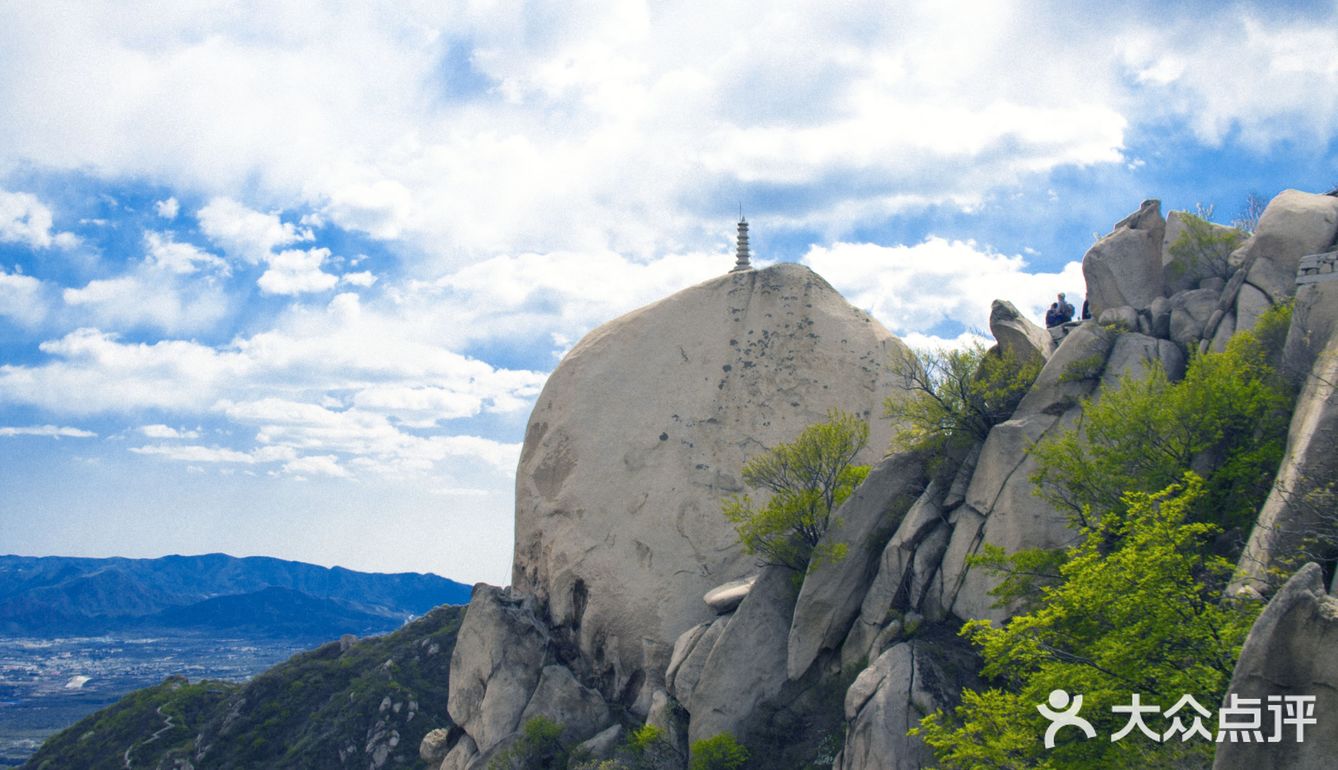 说到凤凰岭自然风景公园这里山水如画峰峦叠嶂山石