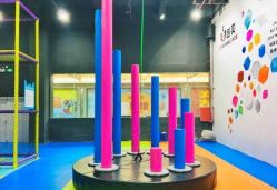 -蹦贝运动中心·蹦床·攀岩·闯关(龙岗店)