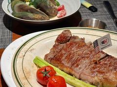 -MONICH牛排融合餐厅(和义大道购物中心店)