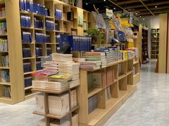 -新华书店(印象城店)