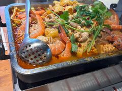 -后街佬·炭火鲜鱼杂(33小镇店)