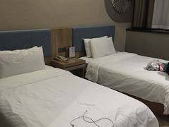 -如家酒店·neo(长沙步行街黄兴广场地铁站店)
