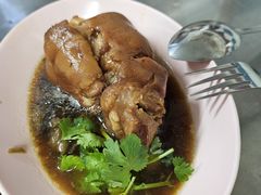-Kha Mu Charoensang(Silom)