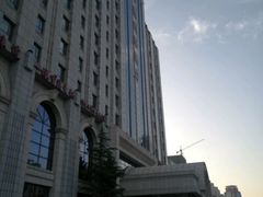 -锦龙国际酒店(天津奥体中心华苑地铁站店)