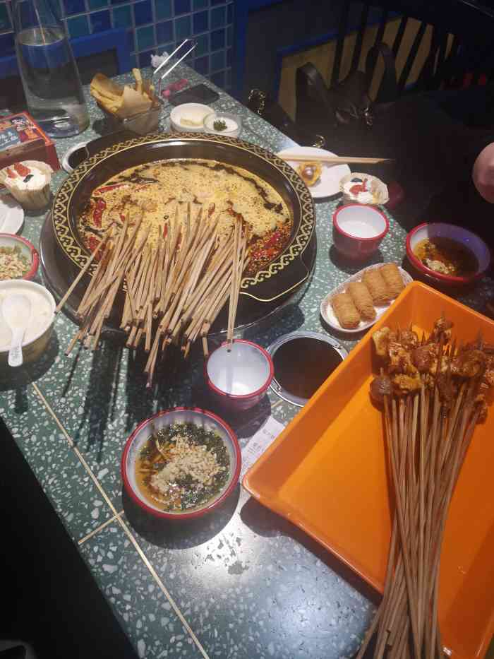 张大娃卤味串串(沙坪坝店)-"在我们想吃火锅串串纠结的时候看到有朋友
