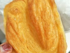 纯奶咸味中蝴蝶酥-上海哈尔滨食品厂(淮海中路店)