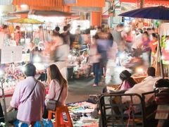 -吴山路夜市