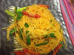 -香巴拉云南餐厅(华莱坞店)