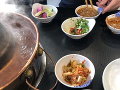 -楼外楼大刀肉传统火锅(西安大路店)