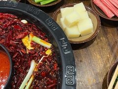 -黄潇洒老火锅(九眼桥宏济巷店)