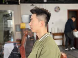 -纯剪男士理发馆·烫染专业店