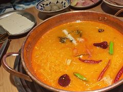 -洱火云南酸菜牛肉火锅(石景山当代商城店)