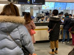-麦当劳(轻轨曹杨路店)
