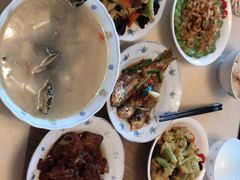 -爱的果实月嫂育婴师(世纪东方店)