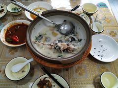 -天乐农家鱼头王(天目湖店)