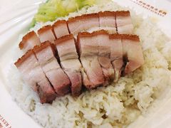 烧肉双拼饭-香港新发烧腊茶餐厅(万象店)