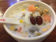 -海口骑楼小吃街