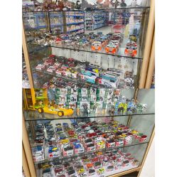 -逝水玩具折扣店