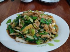 大蒜肉丝-胡子饮食店