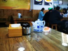 -陇上全荟兰州传统牛肉面(延吉路店)