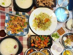 -益百岁牛尾汤(香山路店)