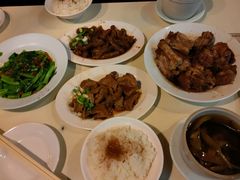 -阿水狮猪脚大王(台中公园店)