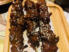 -虾弄弄海派小龙虾·牛羊蝎子火锅