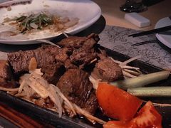 铁锄牛排-穹六人间 people 6(岳阳路店)