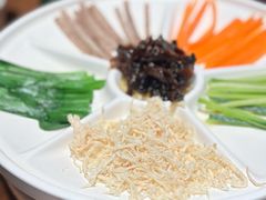 -云海肴·汽锅鸡·云南菜(天山百盛优客店)