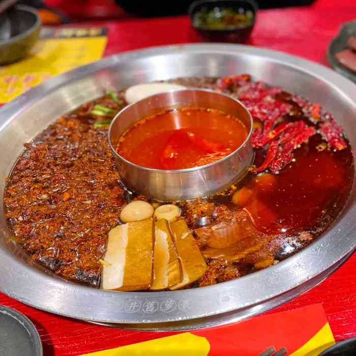 谭鸭血老火锅(吾悦广场店)-"开业当天78折,几次路过都在装修,终于开.