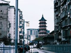 -绳金塔